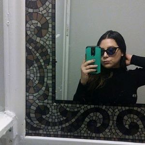 Meet your Posher, Milagros